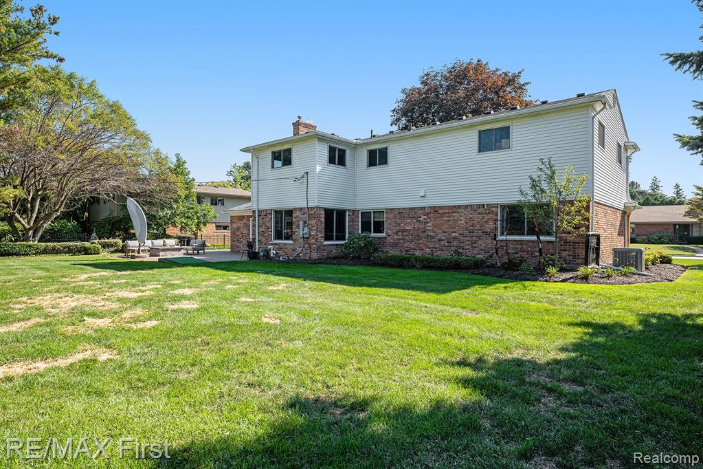 34 Putnam Place, Grosse Pointe Shores, MI 48236 — Photo 28