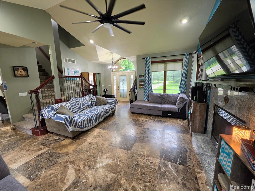 5150 W Carpenter Road, Flint, MI 48504 — Photo 4