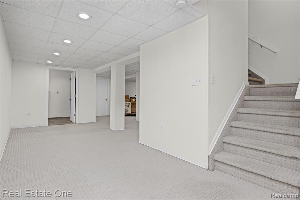 7570 Greenway Lane, West Bloomfield, MI 48324 — Photo 55