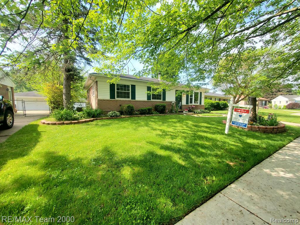 41743 MCKINLEY Street, Van Buren, MI 48111 — Photo 2