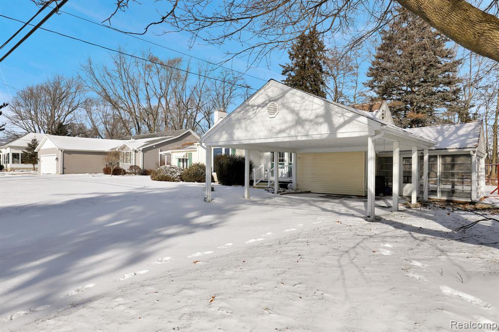 301 E Monroe Street, Durand, MI 48429 — Photo 4