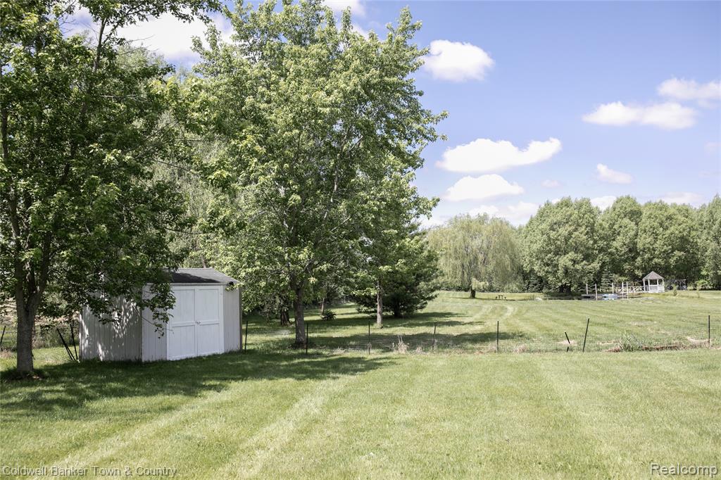 717 N Youngs Road, Attica, MI 48412 — Photo 9