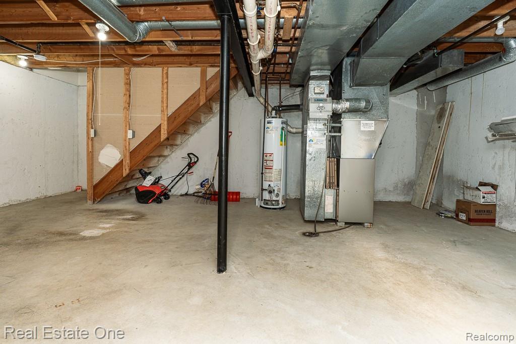 619 Whitney Drive, Rochester Hills, MI 48307 — Photo 40