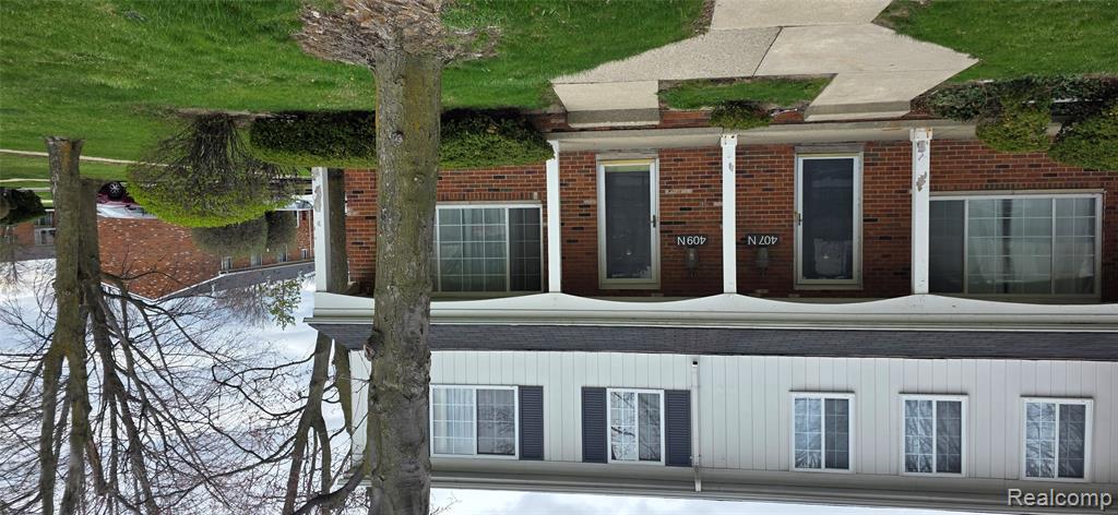 409 Fox Hills Drive N, Bloomfield Hills, MI 48304