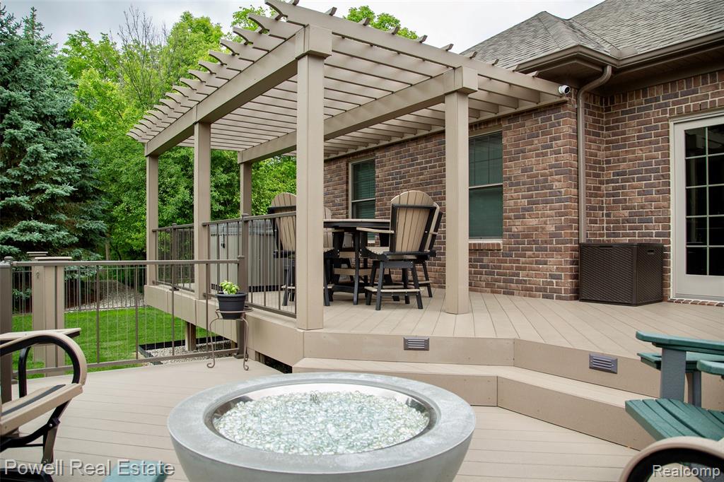 423 Verona Drive, Rochester Hills, MI 48307 — Photo 31