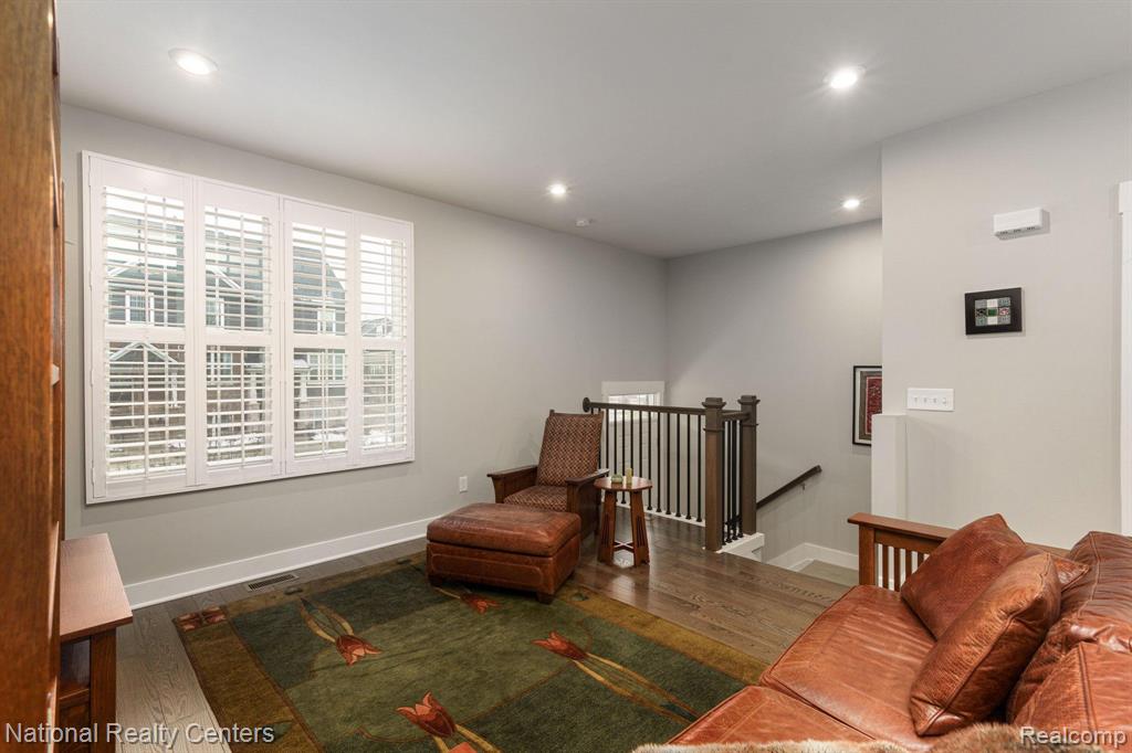 211 Sydney Court, Plymouth, MI 48170 — Photo 12