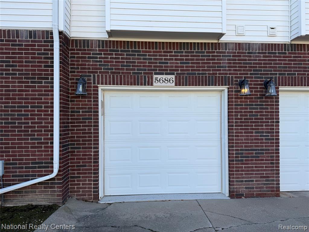5686 Acorn Lane, Sterling Heights, MI 48314 — Photo 21