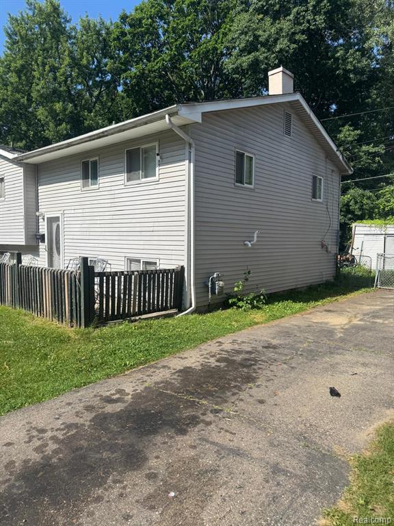 5719 Western Road, Flint, MI 48506 — Photo 3