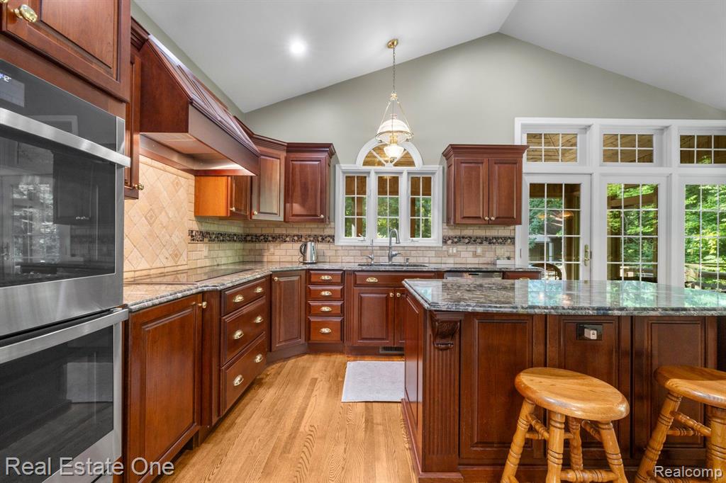 44211 CHEDWORTH Drive, Northville, MI 48167 — Photo 17