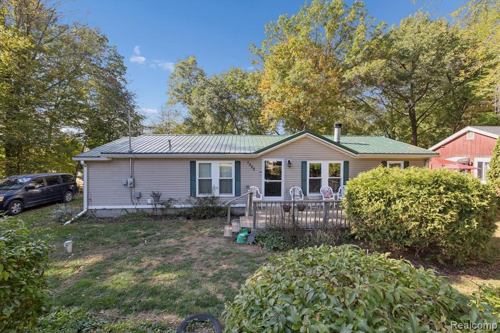 1325 Hillside Drive, Columbiaville, MI 48421 — Photo 3