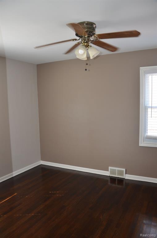 411 N McKinley Road, Flushing, MI 48433 — Photo 8