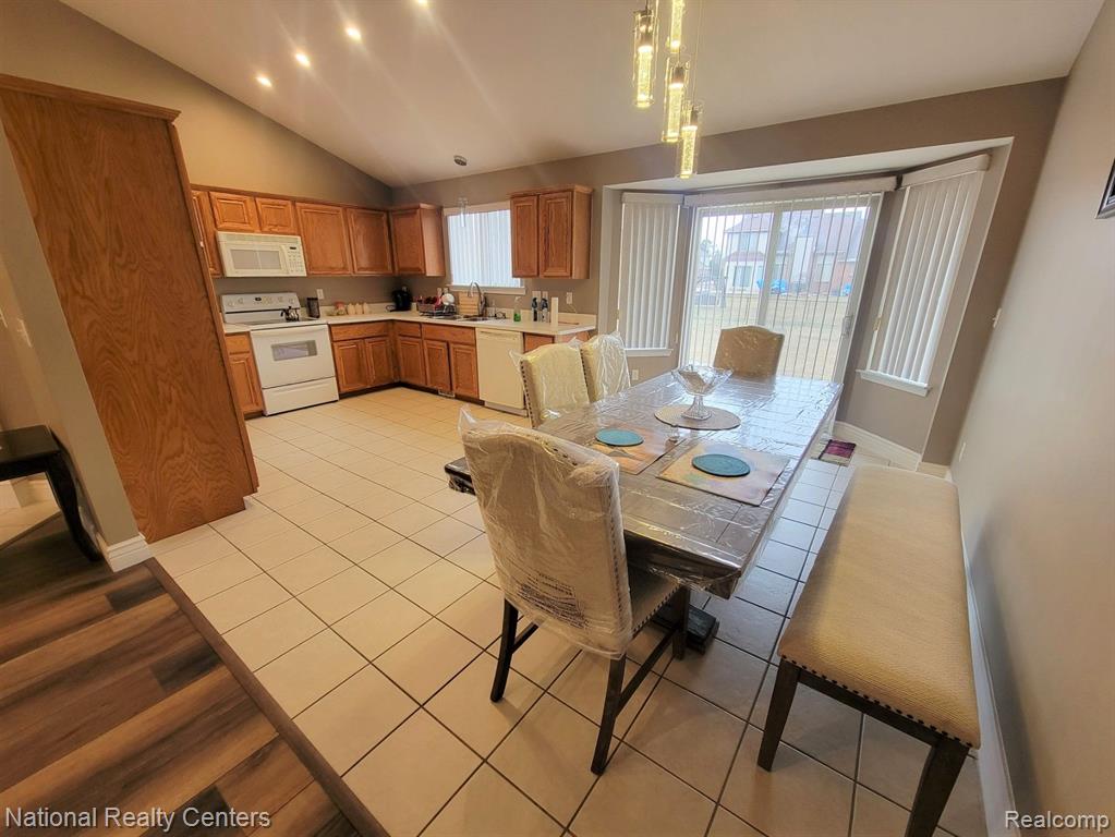 55477 RASPBERRY Drive, Macomb, MI 48042 — Photo 8