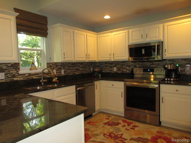 11356 Tall Shadows Court, Pinckney, MI 48169 — Photo 12