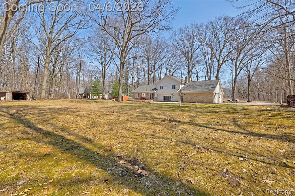 6332 Laura Lane, Flint, MI 48507 — Photo 40