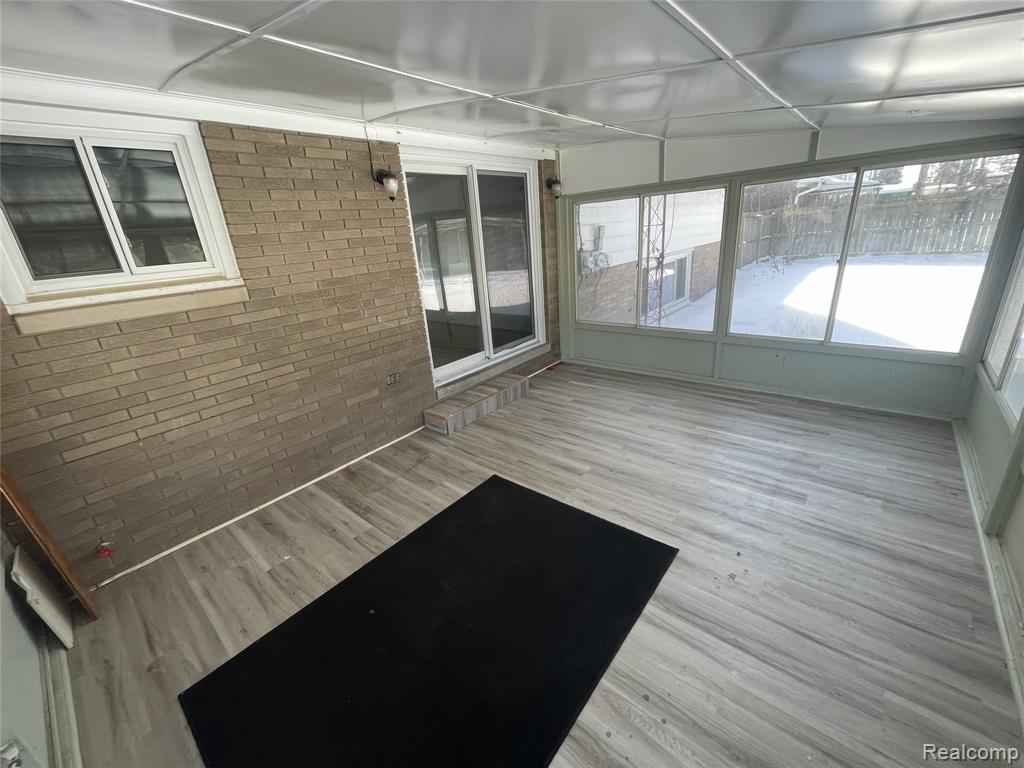 980 Indiana Avenue, Marysville, MI 48040 — Photo 12