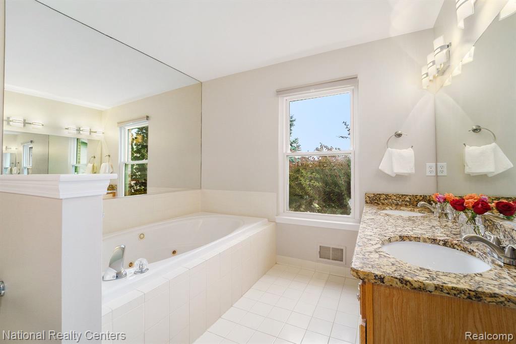 3065 FENVIEW Drive, Ann Arbor, MI 48108 — Photo 21