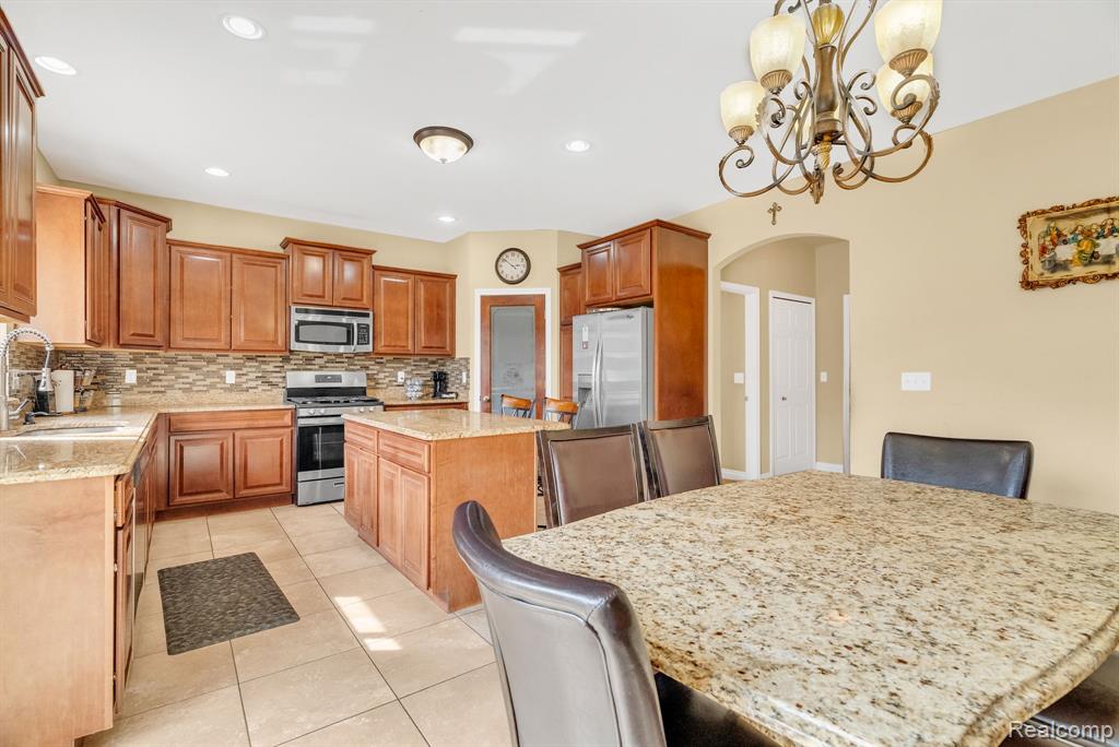 4122 Hawks Nest Road, Utica, MI 48317 — Photo 26