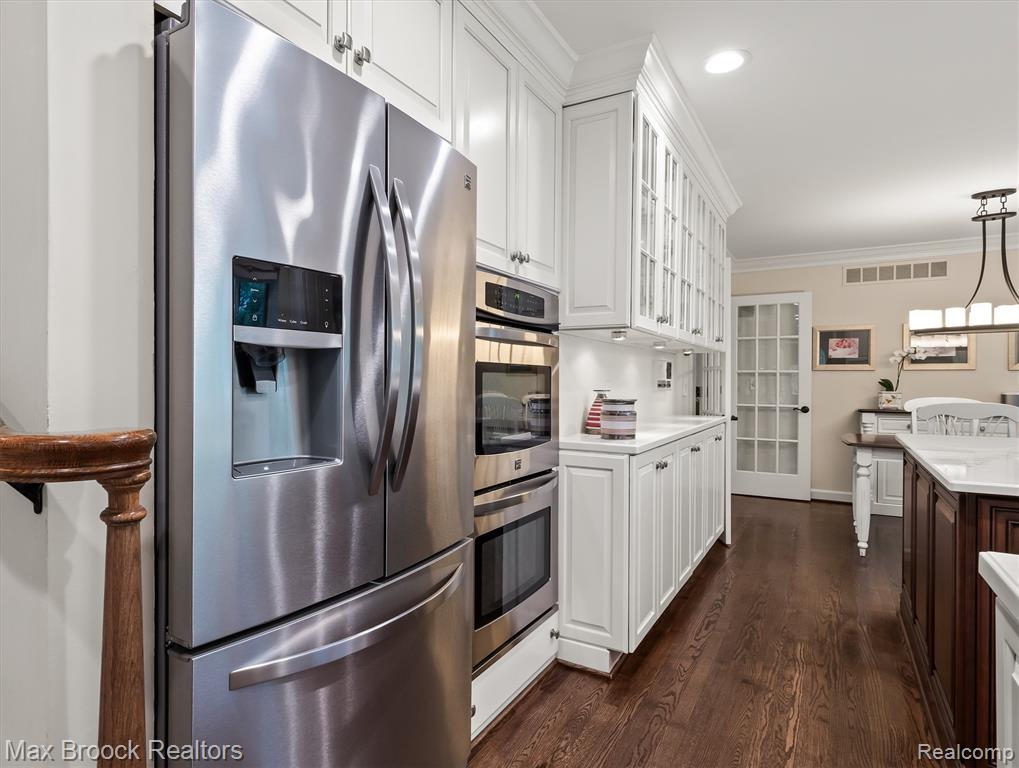 6280 Dakota Circle, Bloomfield Hills, MI 48301 — Photo 9