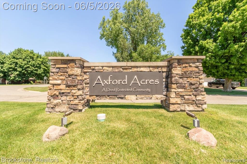 3378 Kingsway Drive, Highland, MI 48356 — Photo 46