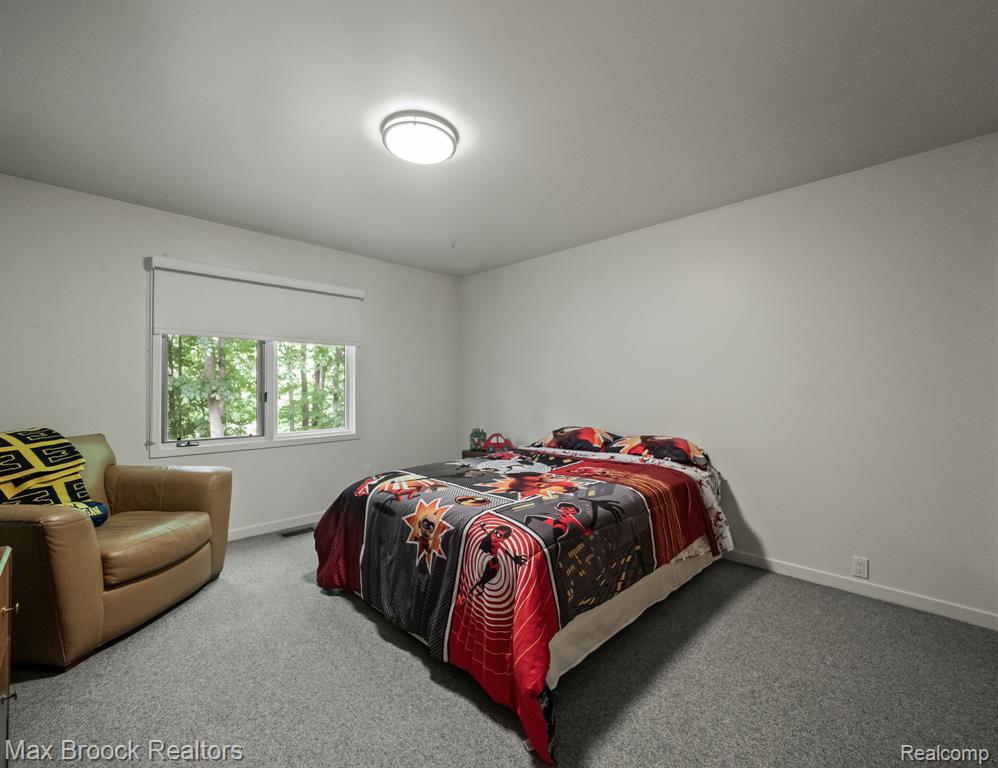 6224 Bromley Court, West Bloomfield, MI — Photo 37