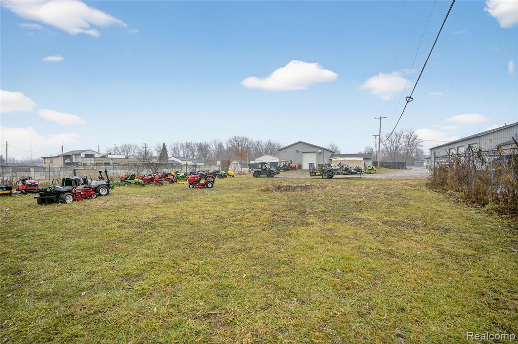 4057 Commerce Drive, Flushing, MI 48433 — Photo 30