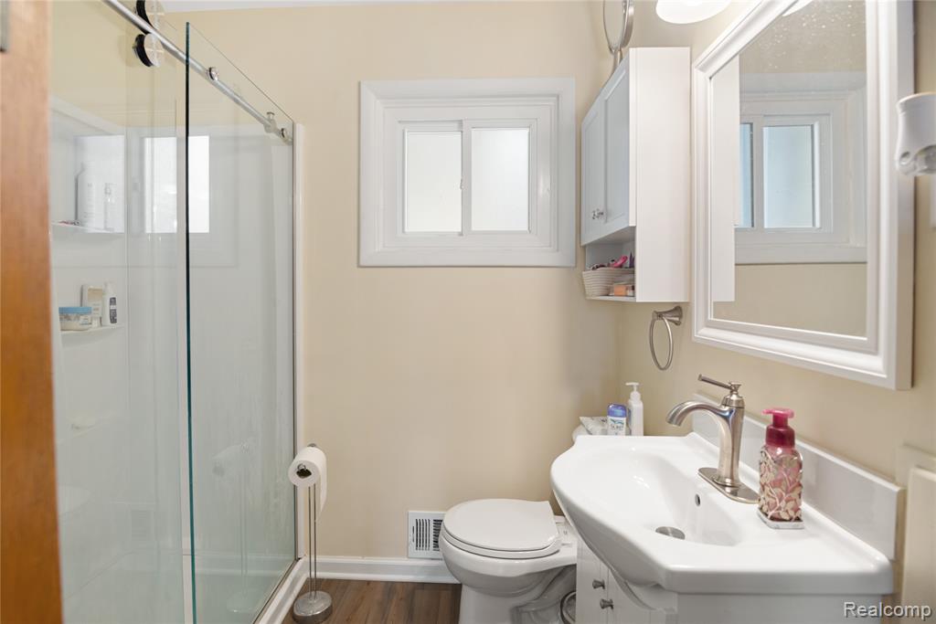 830 Westwood Drive, Fenton, MI 48430 — Photo 11