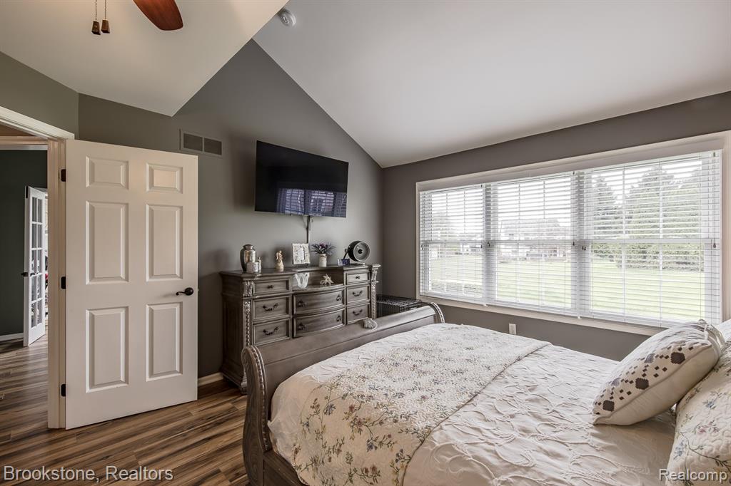 4808 New Haven Drive, Howell, MI 48843 — Photo 22