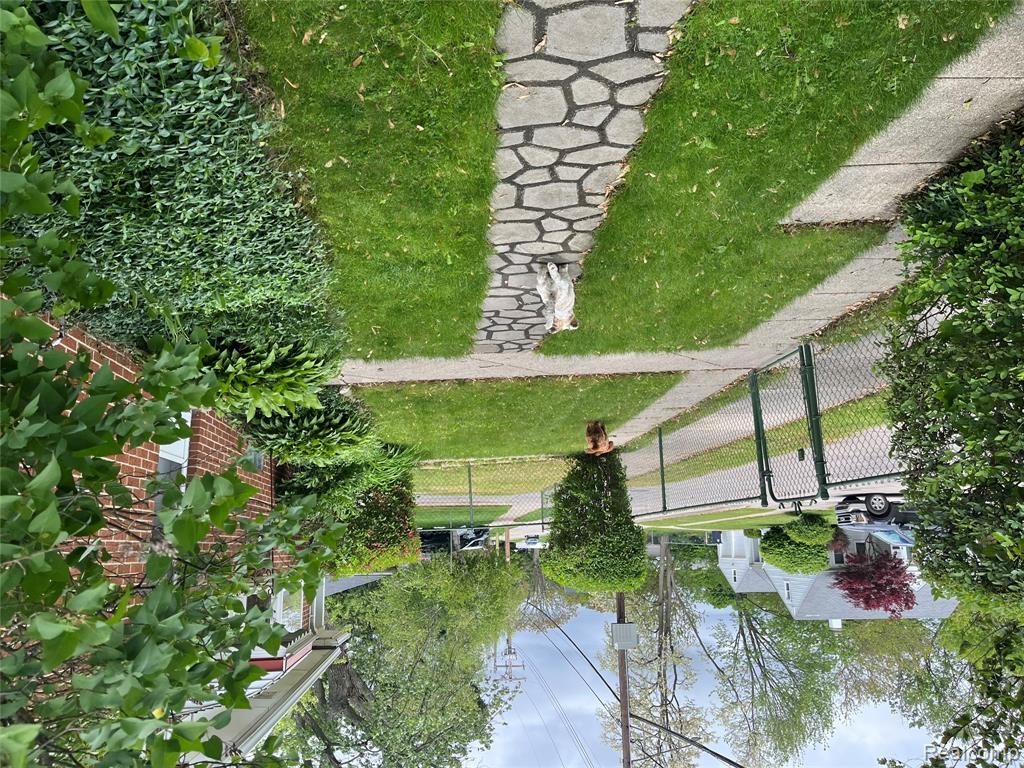 702 E Windemere Avenue, Royal Oak, MI 48073 — Photo 15