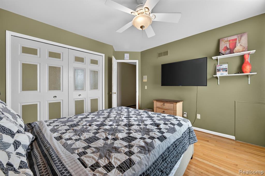 964 Henry Ruff Rd. Road, Garden City, MI — Photo 13