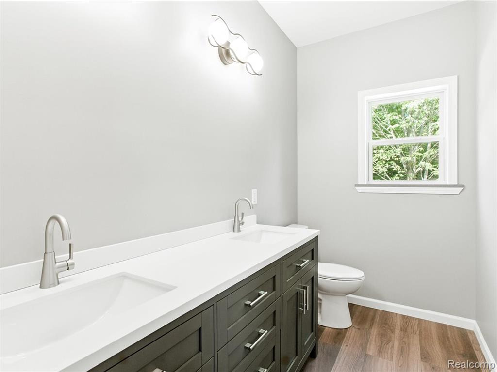 9711 CRAWFORD, Columbus, MI — Photo 12