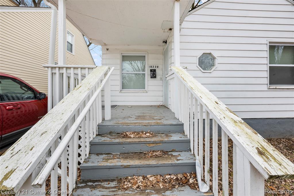 18220 Stout Street - Photo 2