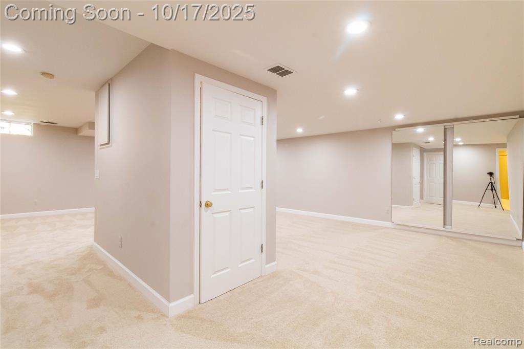 4070 Blue Heron Drive, Auburn Hills, MI 48326 — Photo 54