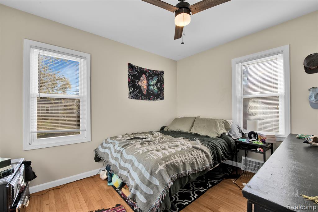 564 SPENCER Street, Ferndale, MI 48220 — Photo 16