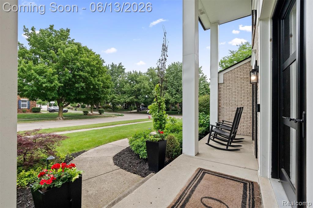 45045 Turtlehead Drive, Plymouth, MI 48170 — Photo 4