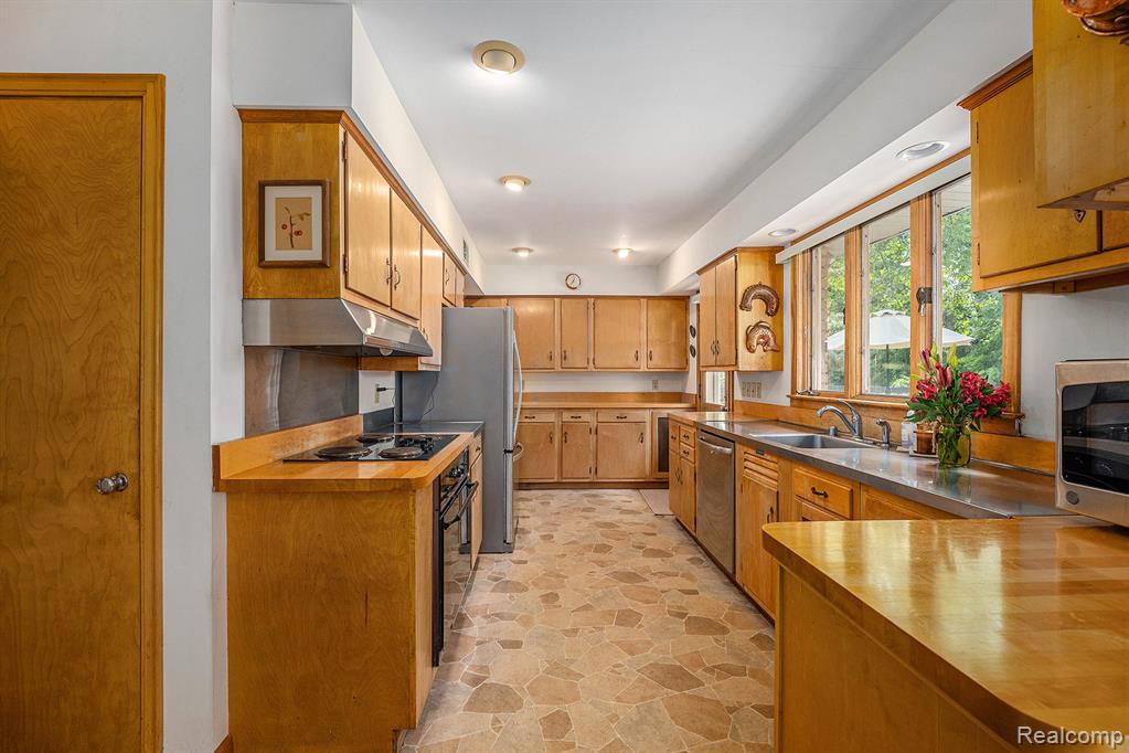 6400 N Rochester Road, Rochester Hills, MI 48306 — Photo 9