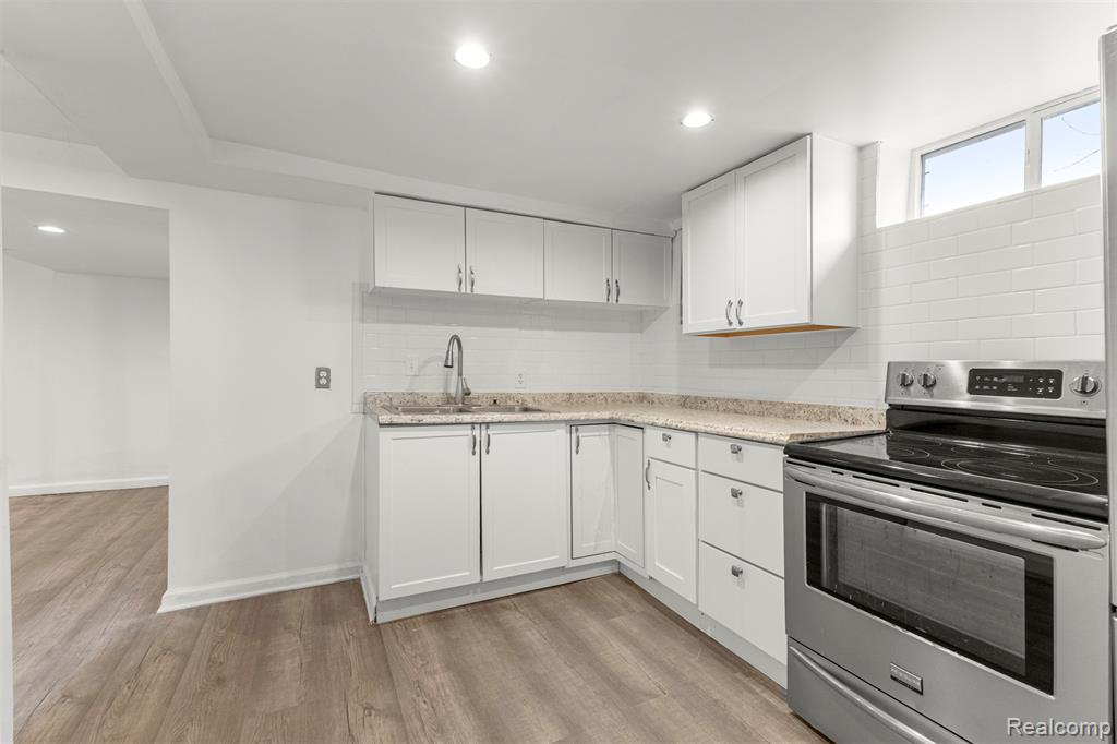 6872 Lathers Street, Garden City, MI — Photo 29