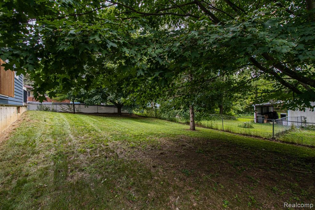 948 McClellan Street, Lake Orion, MI 48362 — Photo 31