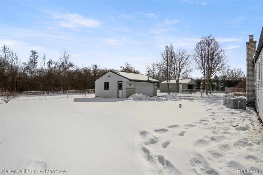 26529 Willow Cove, Woodhaven, MI 48183 — Photo 20