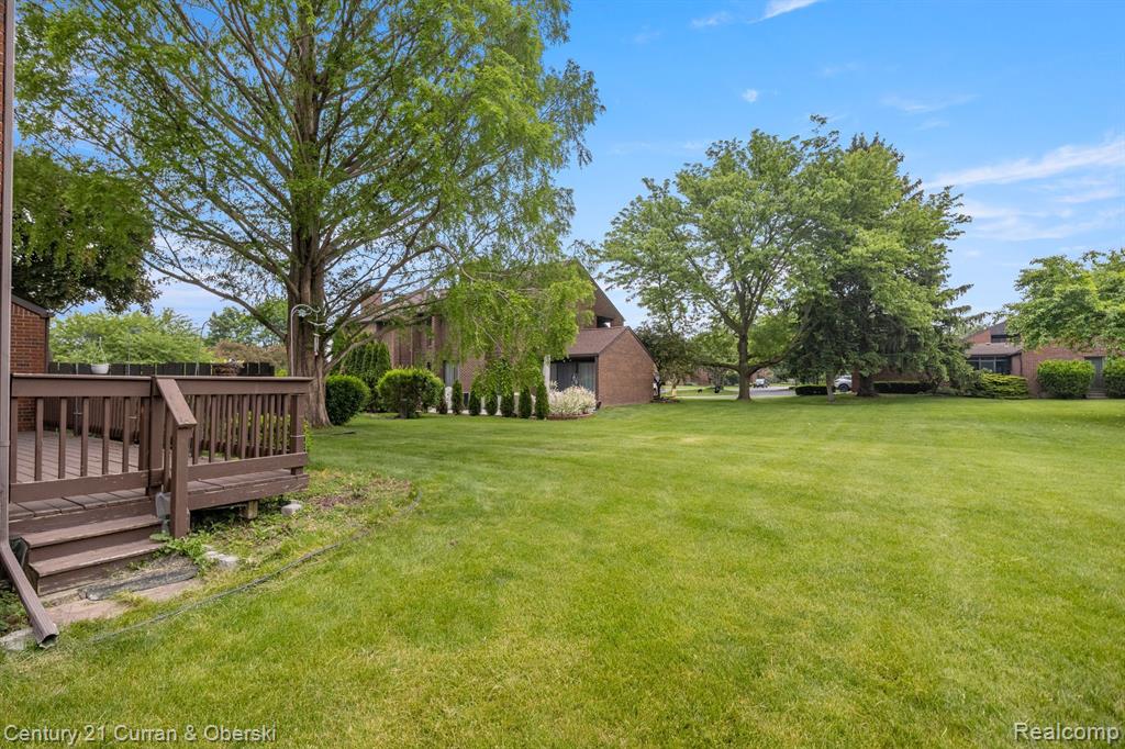 18 Blair Lane, Unit 26, Dearborn, MI 48120 — Photo 34