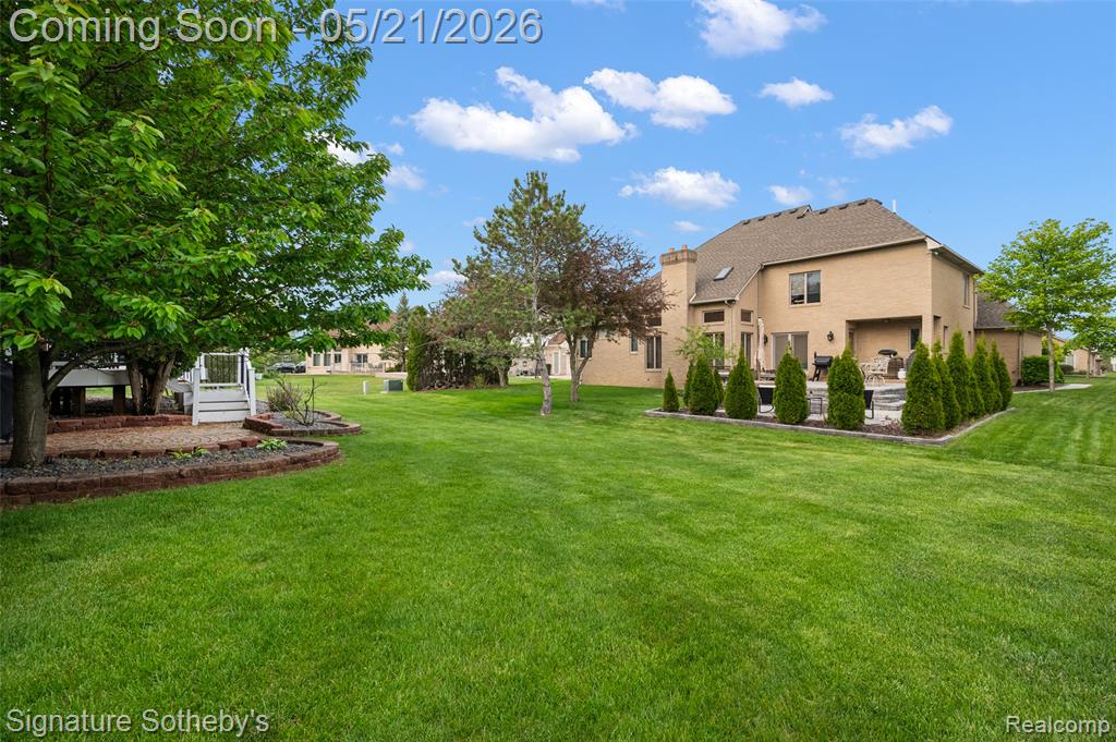 42280 Locklin Drive, Sterling Heights, MI 48314 — Photo 35