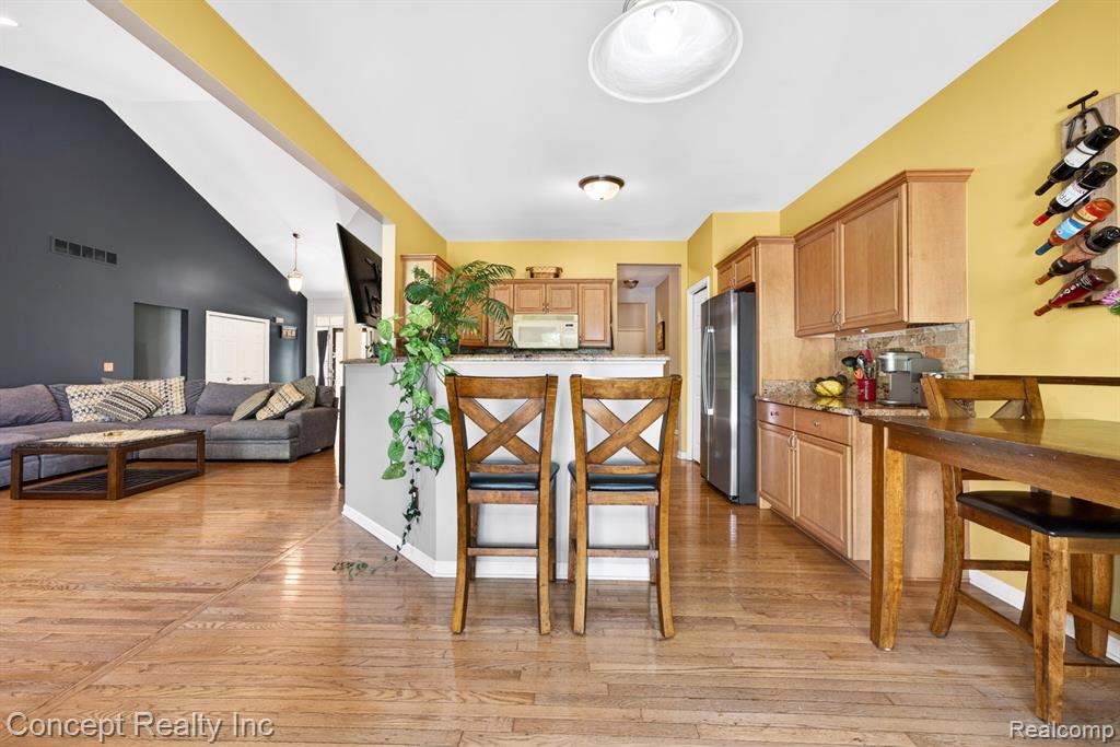 42392 White Hart Boulevard, Canton, MI 48188 — Photo 12