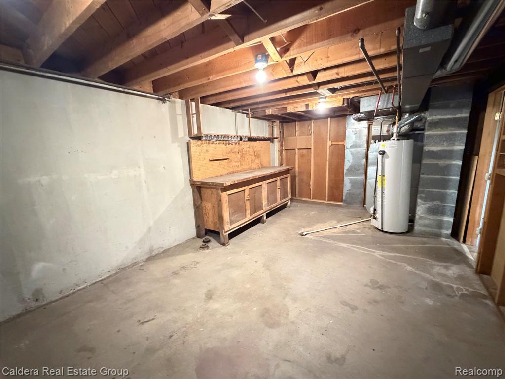 8917 Shannon Drive, Sterling Heights, MI 48314 — Photo 15