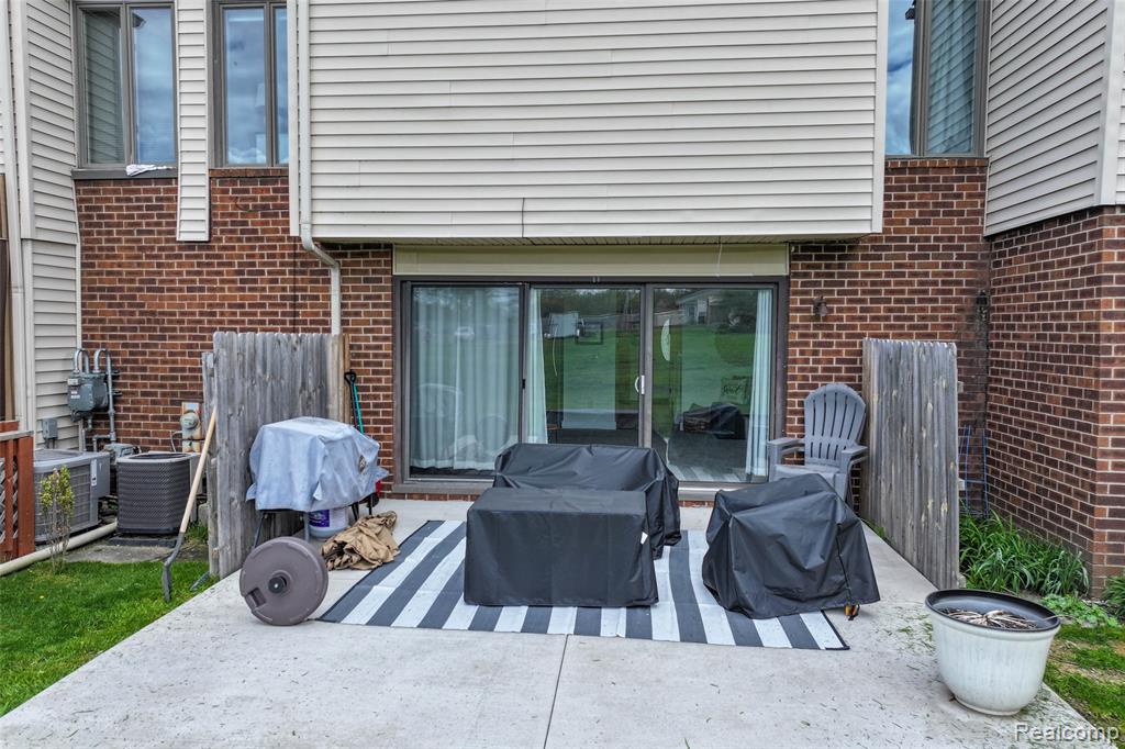 2201 Village West Drive S, Lapeer, MI 48446 — Photo 28
