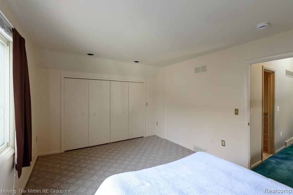 925 N Rosevere Avenue, Dearborn, MI 48128 — Photo 26