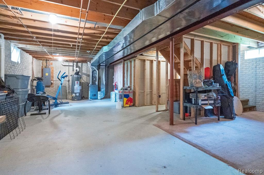 475 Dailey Court, Fowlerville, MI 48836 — Photo 33