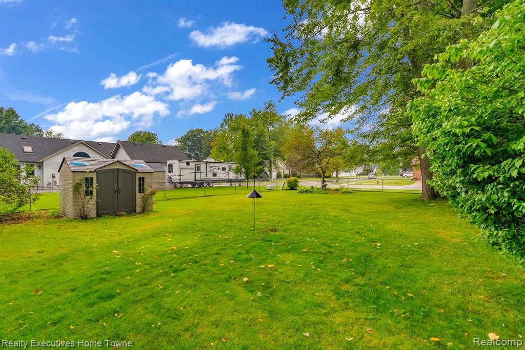 464 CENTRAL Street, Marysville, MI 48040 — Photo 42