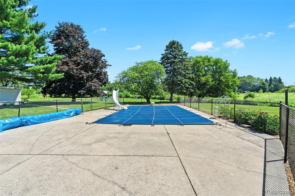 5359 Faussettt Road, Howell, MI 48855 — Photo 26