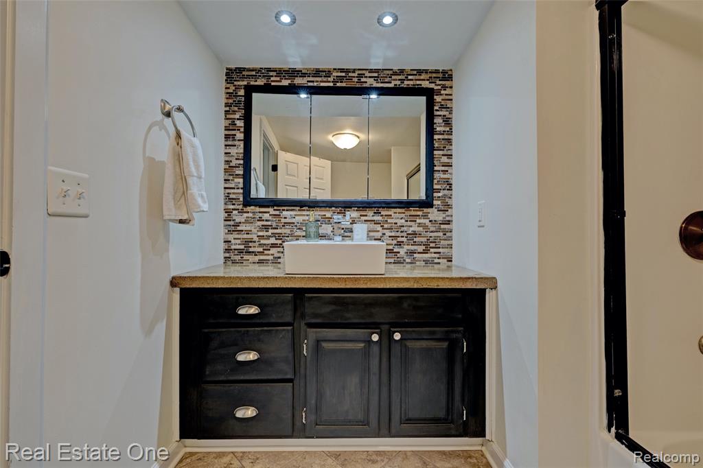1505 S Lake Pleasant Road, Attica, MI 48412 — Photo 13