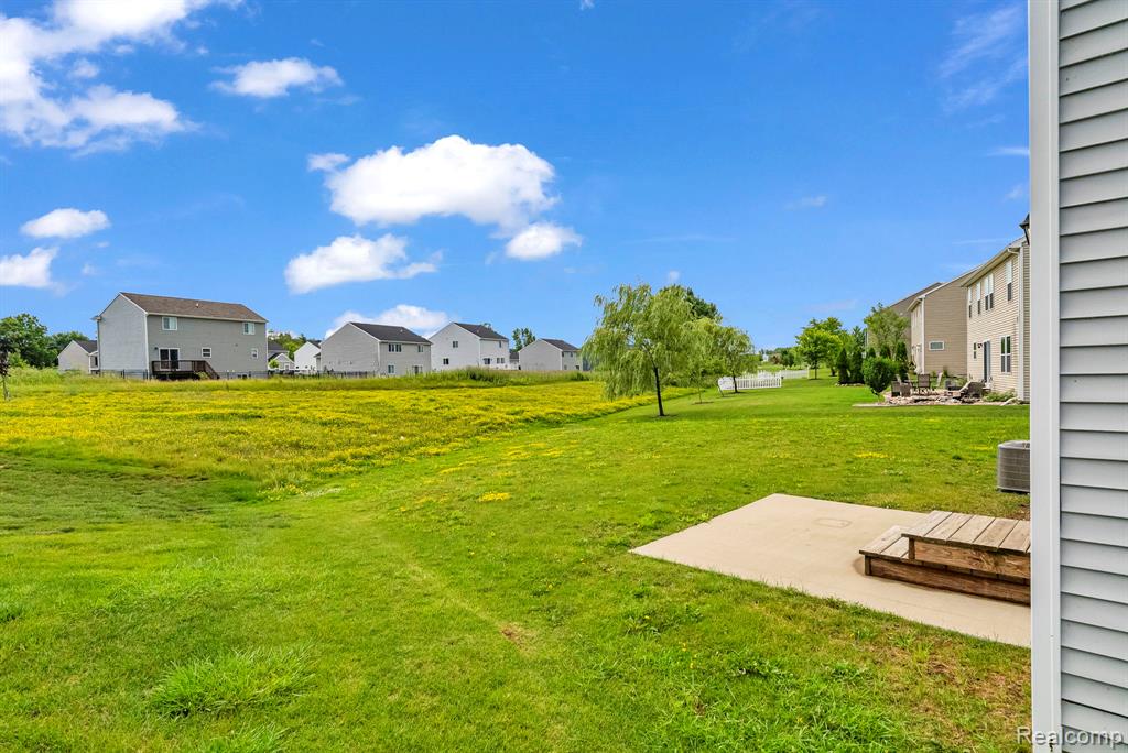 7019 Marigold Court, Grand Blanc, MI 48439 — Photo 43