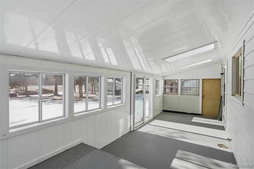 9875 W M 21, Ovid, MI 48866 — Photo 12